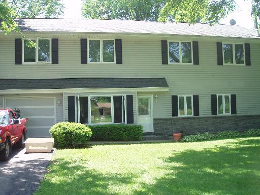 728 N Firth Rd., Mundelein, IL 60060