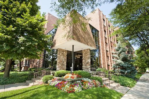 5200 Oakton St. #105, Skokie, IL 60077
