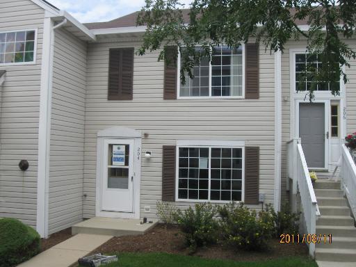 204 E Victoria Ln., North Aurora, IL 60542
