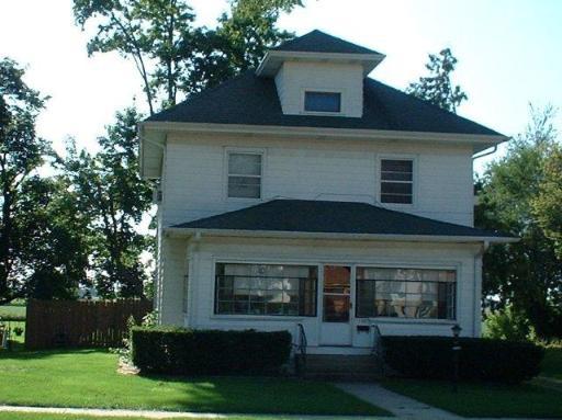 709 Richardson Ave., Ashton, IL 61006