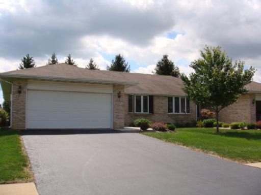 6557 Laurelwood Dr. #104A, Rockford, IL 61108
