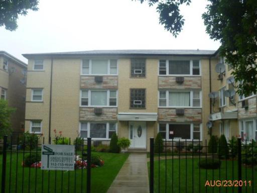 8712 W Berwyn Ave. #1E, Chicago, IL 60656