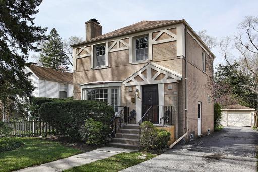 824 Juniper Rd., Glenview, IL 60025