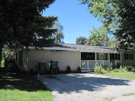 136 Eastwood Ln., Port Barrington, IL 60010