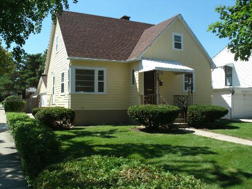 34 Sawyer Ave., La Grange, IL 60525