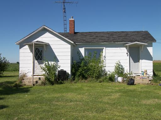 3263 E Eighth Rd., Utica, IL 61373