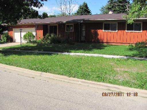 700 Elma Ave., Elgin, IL 60120