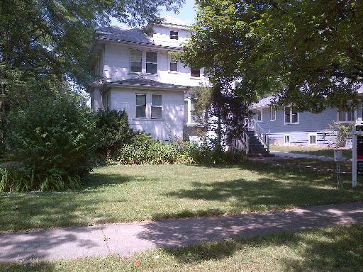 332 S Riverside Dr., Villa Park, IL 60181