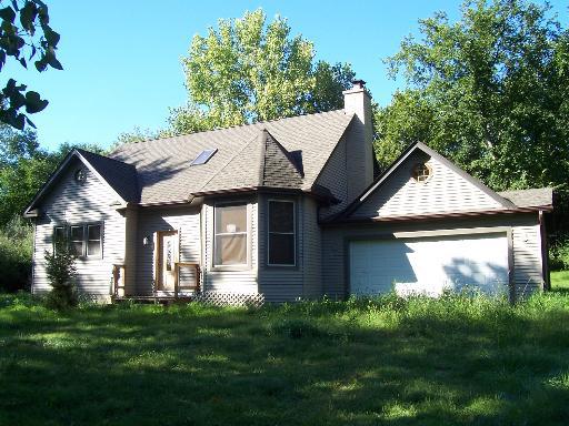8 Birch Dr., Putnam, IL 61560