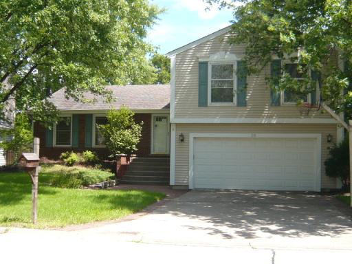 211 Melody Ln., Vernon Hills, IL 60061