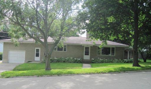 803 Brown Ave., Ashton, IL 61006