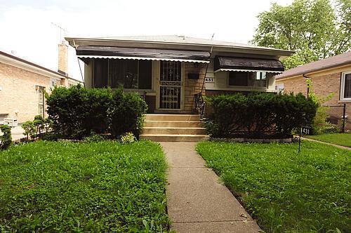 431 Englewood Ave., Bellwood, IL 60104