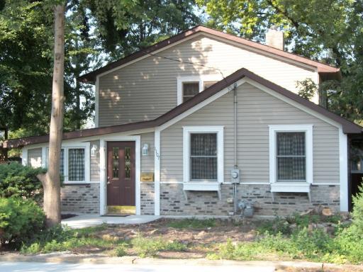 1107 Elliott Ave., Aurora, IL 60505