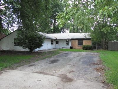 132 Seabury Rd., Bolingbrook, IL 60440