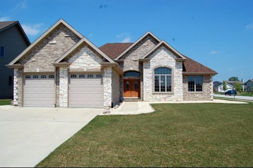 245 Maple St., Beecher, IL 60401