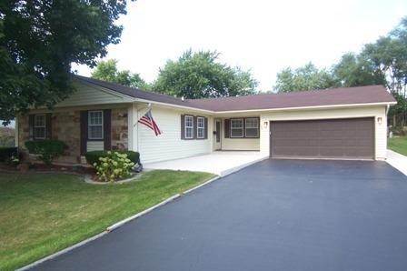 129 Aspen Dr., Schaumburg, IL 60194