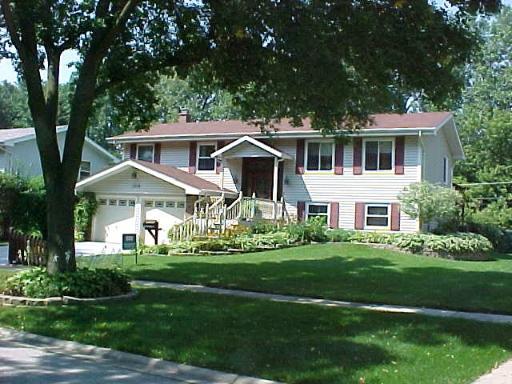 1518 Rosedale Ln., Hoffman Estates, IL 60169