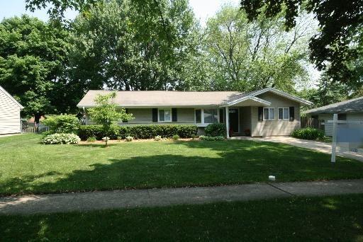 1326 Kingston Ln., Schaumburg, IL 60193