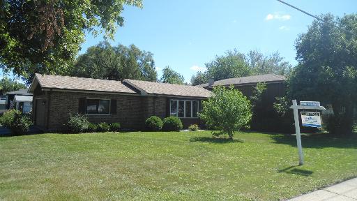 425 N Rohlwing, Addison, IL 60101