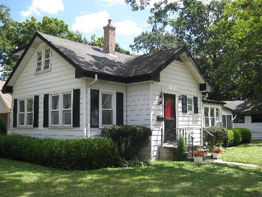 111 S Rose Ave., Park Ridge, IL 60068