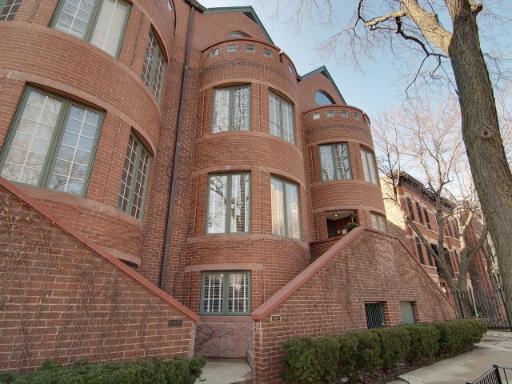 1908 N Sedgwick St., Chicago, IL 60614