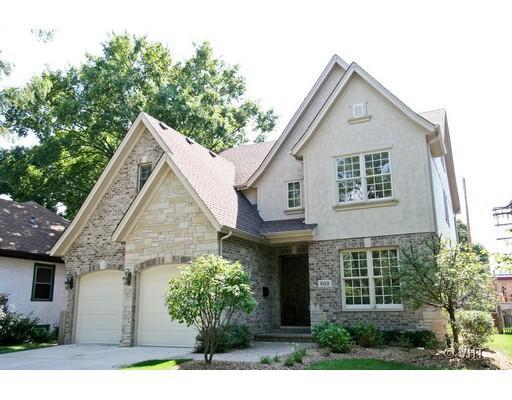 900 Arlington Ave., La Grange, IL 60525