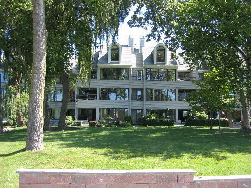 708 Diamond Lake Rd. #2, Mundelein, IL 60060