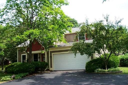 1615 Riverwood Dr., Algonquin, IL 60102
