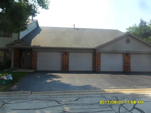 1775 W Partridge Ln. #8, Arlington Heights, IL 60004