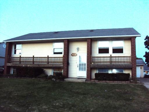 727 Essex Ave., Romeoville, IL 60446