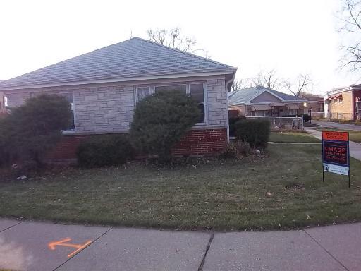 246 32nd Ave., Bellwood, IL 60104