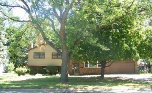 1013 Nottingham Ln., Crystal Lake, IL 60014