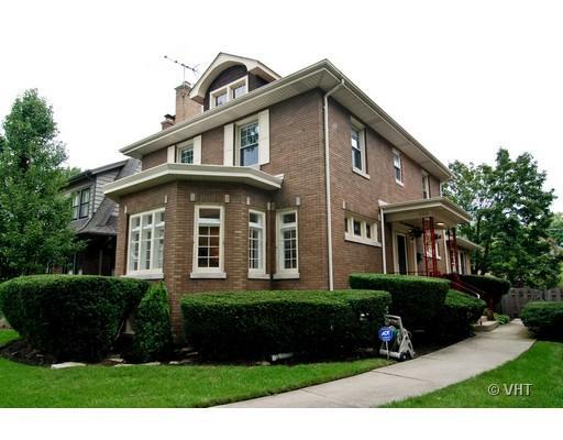 924 Fair Oaks Ave., Oak Park, IL 60302