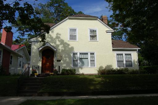 1842 Clinton St., Rockford, IL 61103