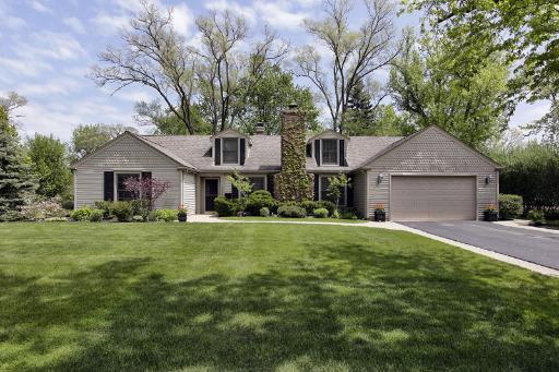 1549 Meadow Ln., Glenview, IL 60025