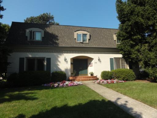 210 Grandview Ave., Glen Ellyn, IL 60137