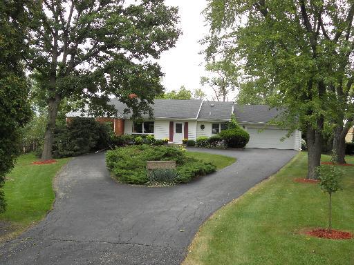 100 E Seegers Rd., Arlington Heights, IL 60005