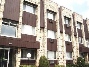 8665 W Foster Ave. #2A, Chicago, IL 60656