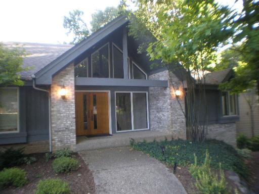 5117 Regents Park Rd., Rockford, IL 61107