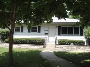809 Westwood St., Joliet, IL 60436