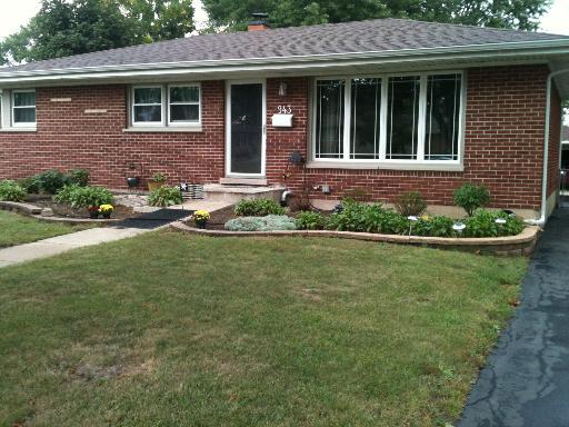 943 N Sumner St., Addison, IL 60101