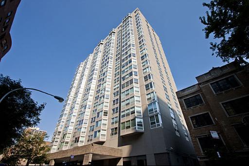 720 W Gordon Ter. #20C, Chicago, IL 60613
