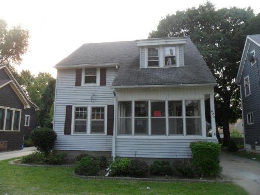 820 S Spencer St., Aurora, IL 60505