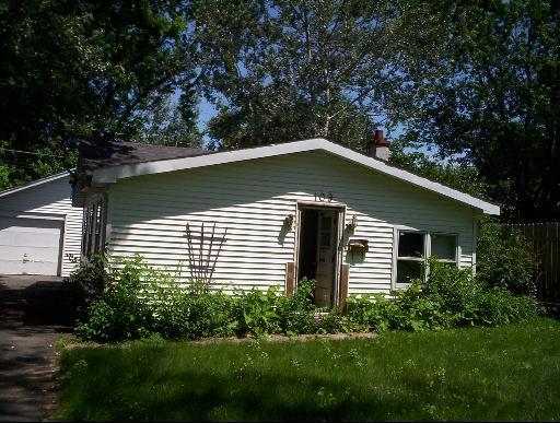 109 Grove Ave., Glen Ellyn, IL 60137