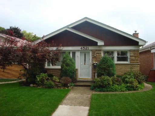 4521 Cracow Ave., Lyons, IL 60534