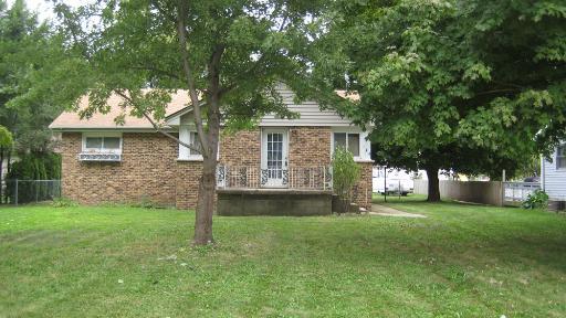 140 N Pine St., Waterman, IL 60556