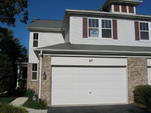 67 Tanglewood Dr., Glen Ellyn, IL 60137