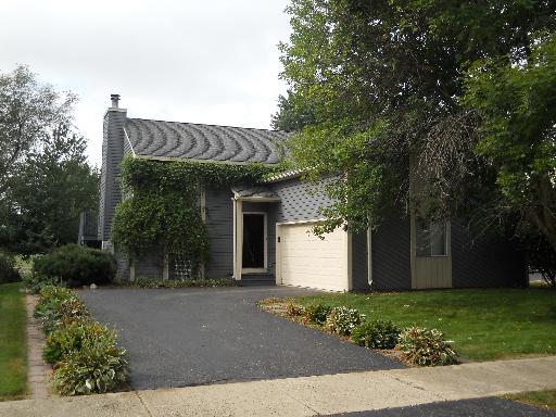 2315 Blue Spruce Ln., Aurora, IL 60504