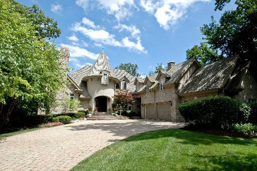 109 S County Line Rd., Hinsdale, IL 60521