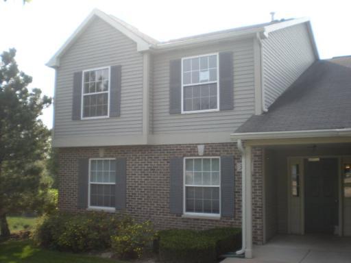 320 Buckingham Dr. #C, Elgin, IL 60120